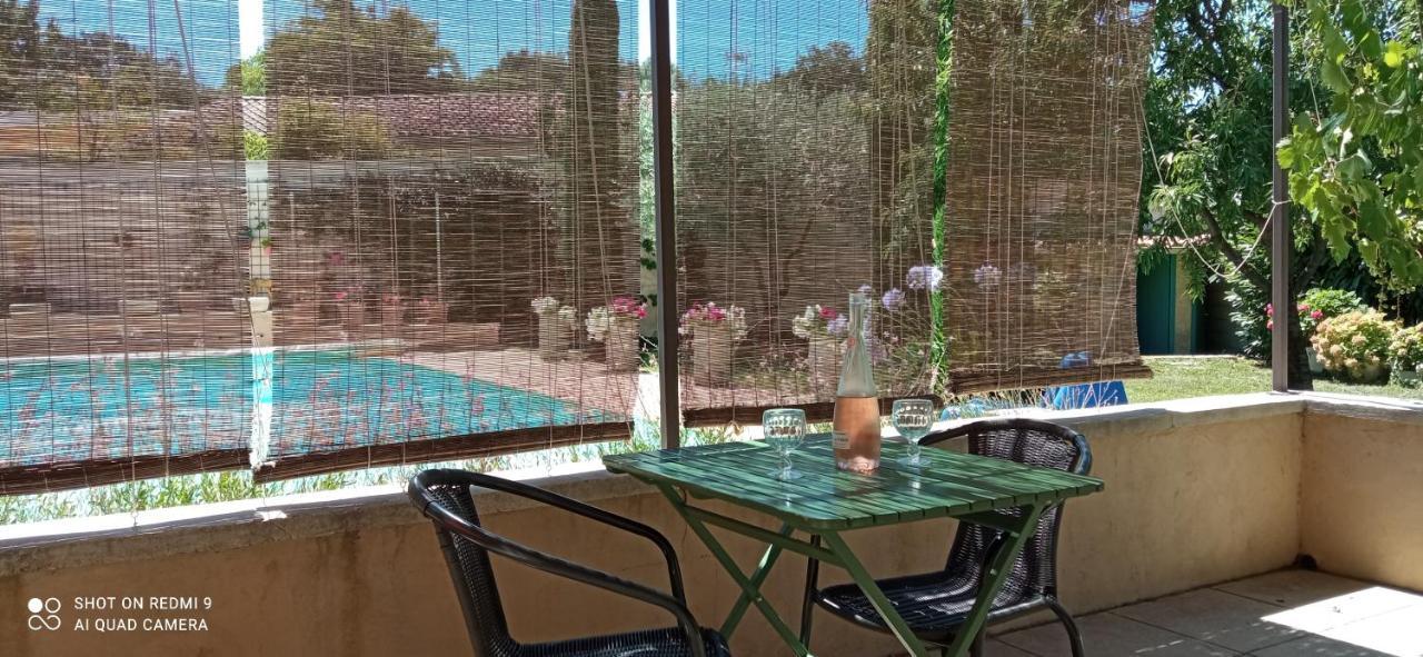Sous Les Chenes, En Provence Villa Eyragues Exterior foto